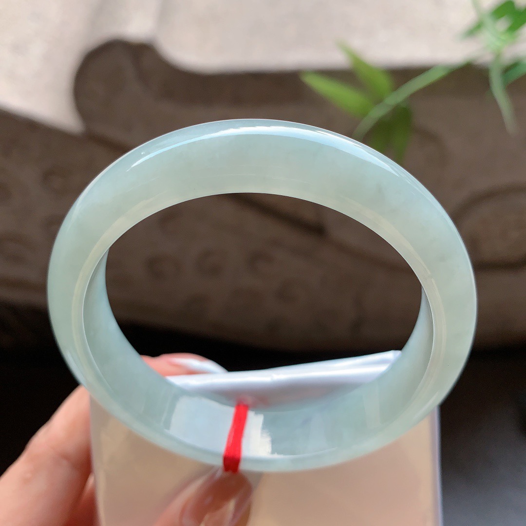 【翡翠手镯】油绿正圈手镯，圈口57-13.5-7.7！特价